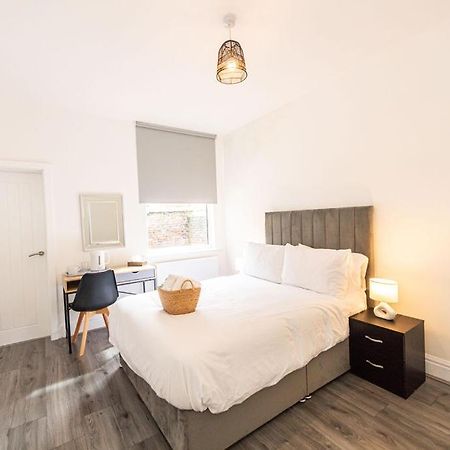 Room In Anfield Liverpool Exterior foto