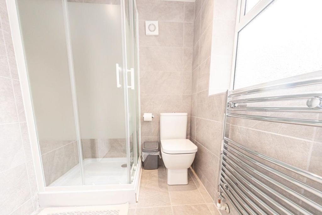 Room In Anfield Liverpool Exterior foto