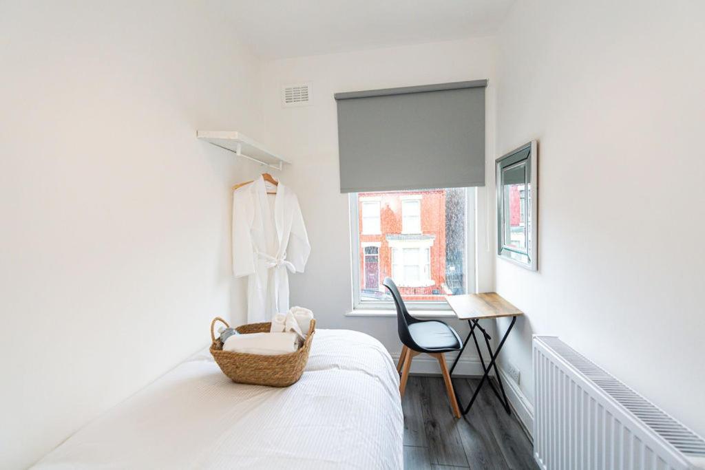 Room In Anfield Liverpool Exterior foto